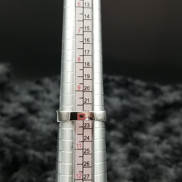 Men's Diamond Wedding Band - Picture 3 of 9